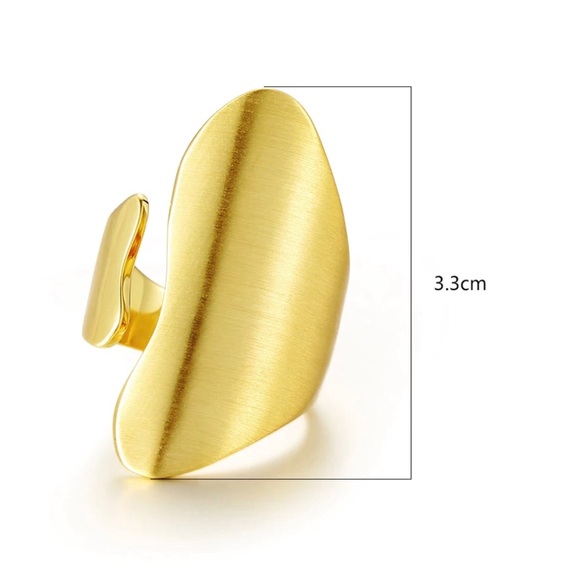 ✨Geometric Gold Ring✨ - Picture 4 of 5